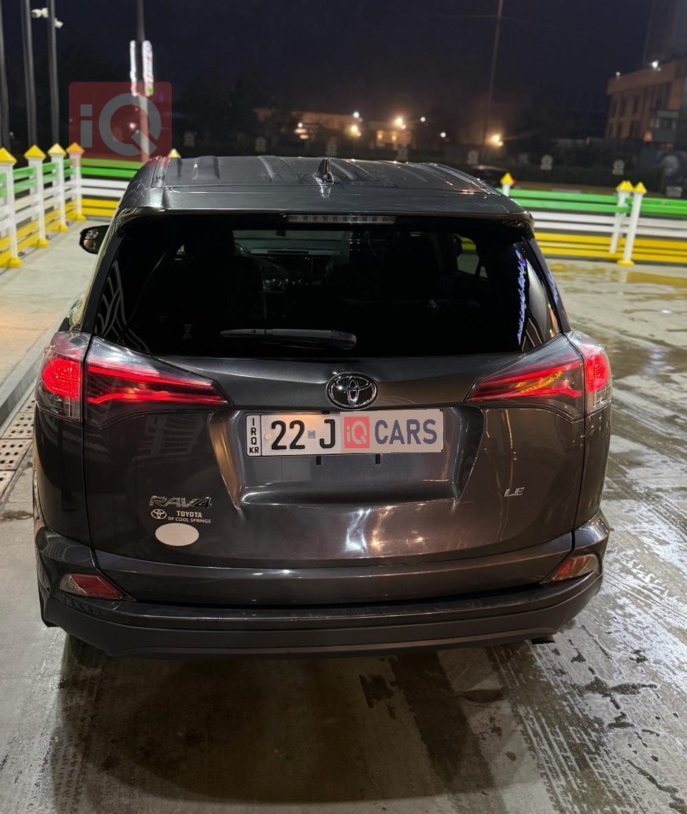 تۆیۆتا ڕاڤ 4